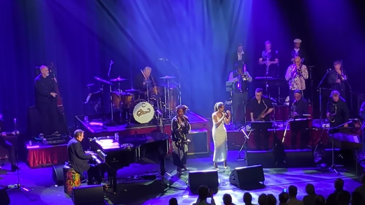 Jools Holland and his Rhythm&Blues Orchestra + friends at Ancienne Belgique in Brussels 02/05/2024 e