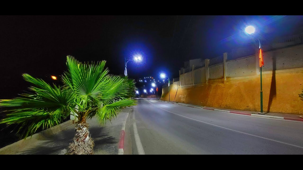 Vidéo 4k💚la ville de #Mchedallah❄EX #Maillot🌍la nuit. Le temps est froid 😀les residents chez eux. 🎇