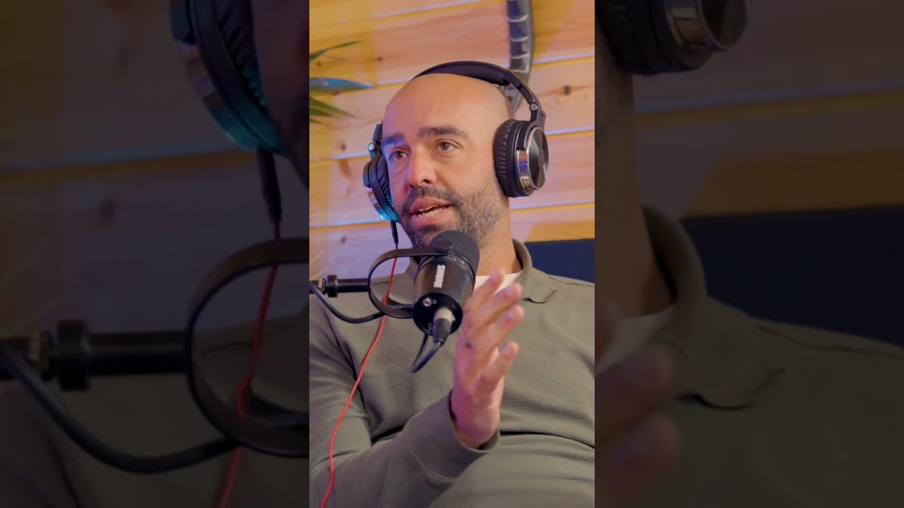 Mastering Team Dynamics: Coach Briggs on Player Psychology