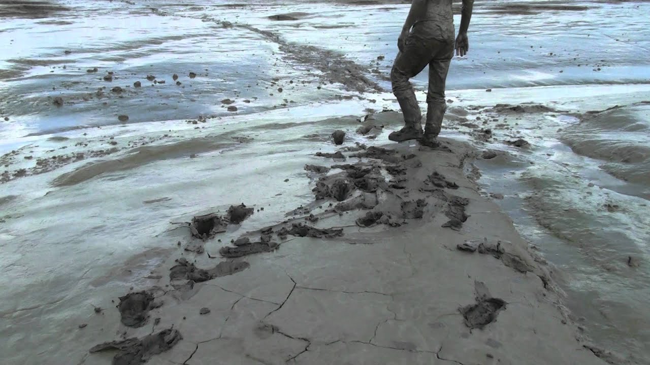00098 - tidal mud flats (part 2) : slip sliding on the tidal mud