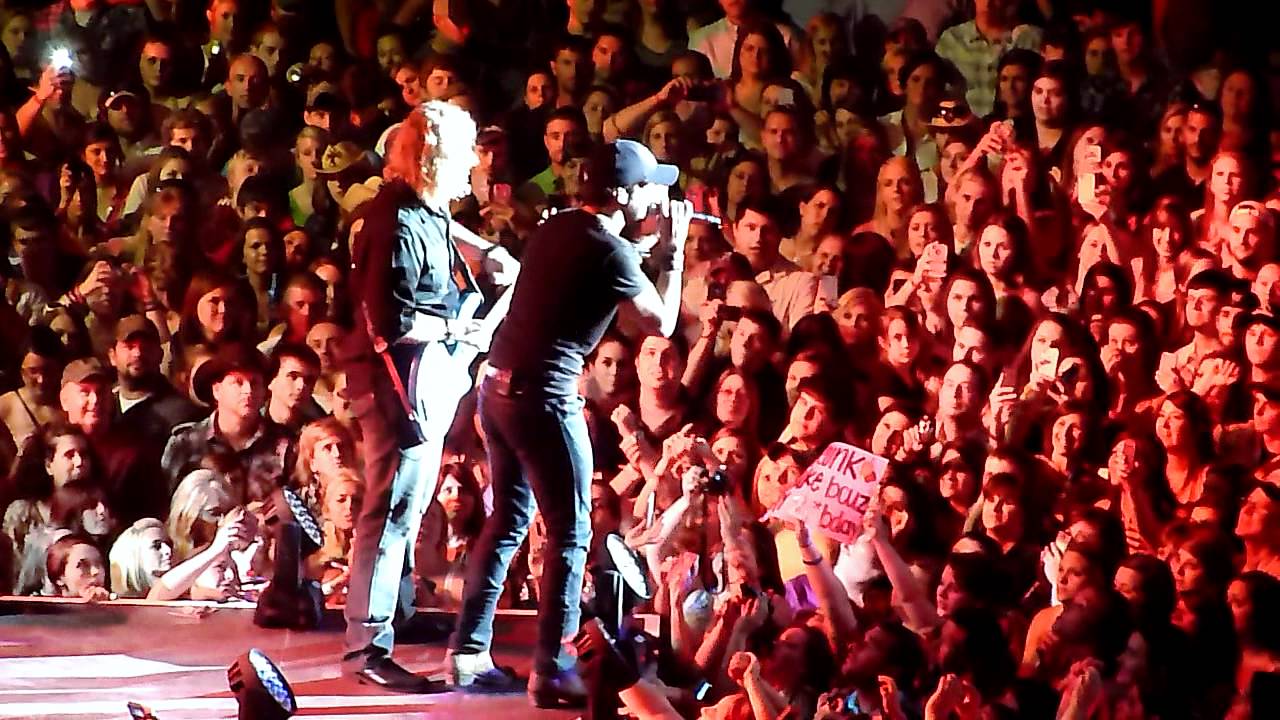 Luke Bryan rapping 
