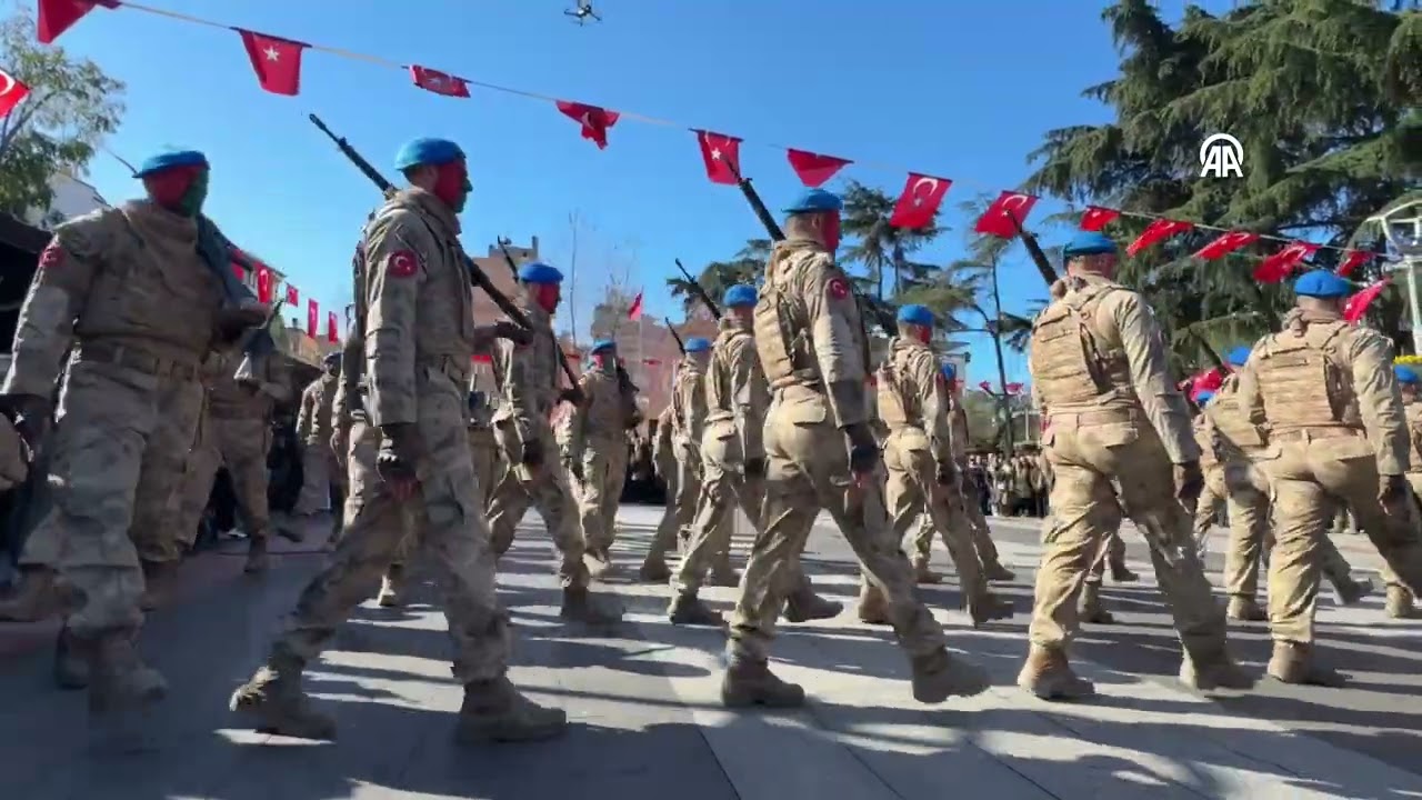 Trabzon'da Jandarma Genel Komutanlığı Mehteran Birliği ile Merasim Bölüğü gösteri sundu