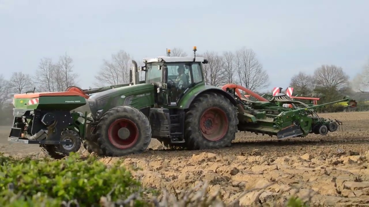 Fendt 939 & Amazone Combi Drill with Front Tank Spring Drilling