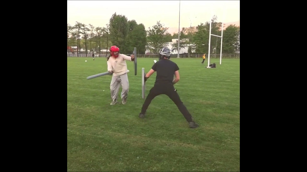 #funnyvideos   #rire  #viralv&iacute;deo#humoursportif #friendsvsfriends  #entrepotes #goodvibesonly