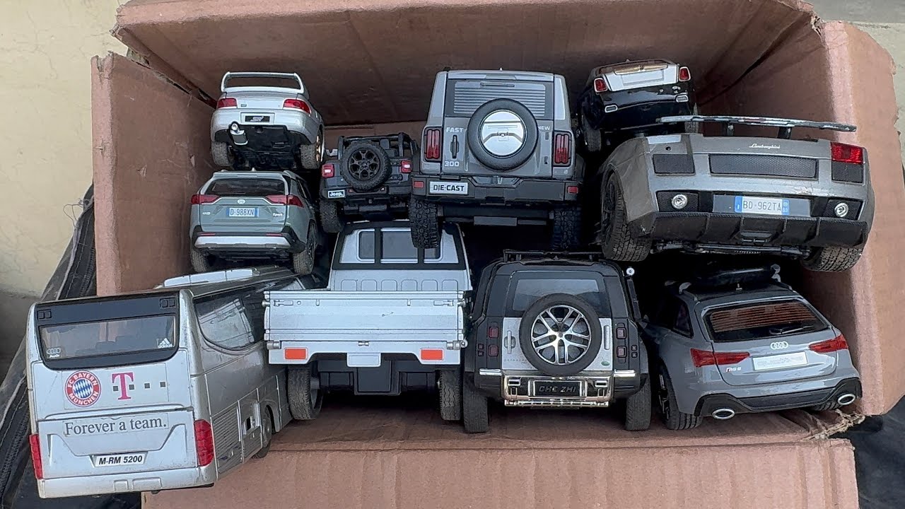 Vamos a elegir coches a escala diecast negros: Mercedes, Toyota, Lamborghini,RR,Subaru,Jeep,Audi
