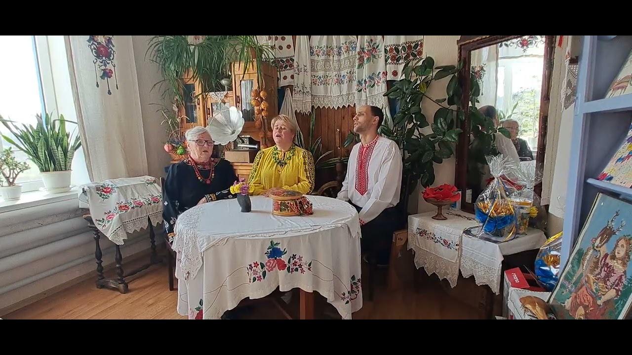 В саду осіннім айстри білі