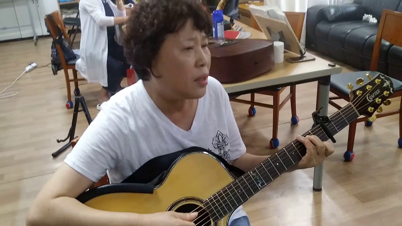 울어라열풍아♩♪♬통캠회원이신 현인향님. 전통가요 좋아요 ~~!