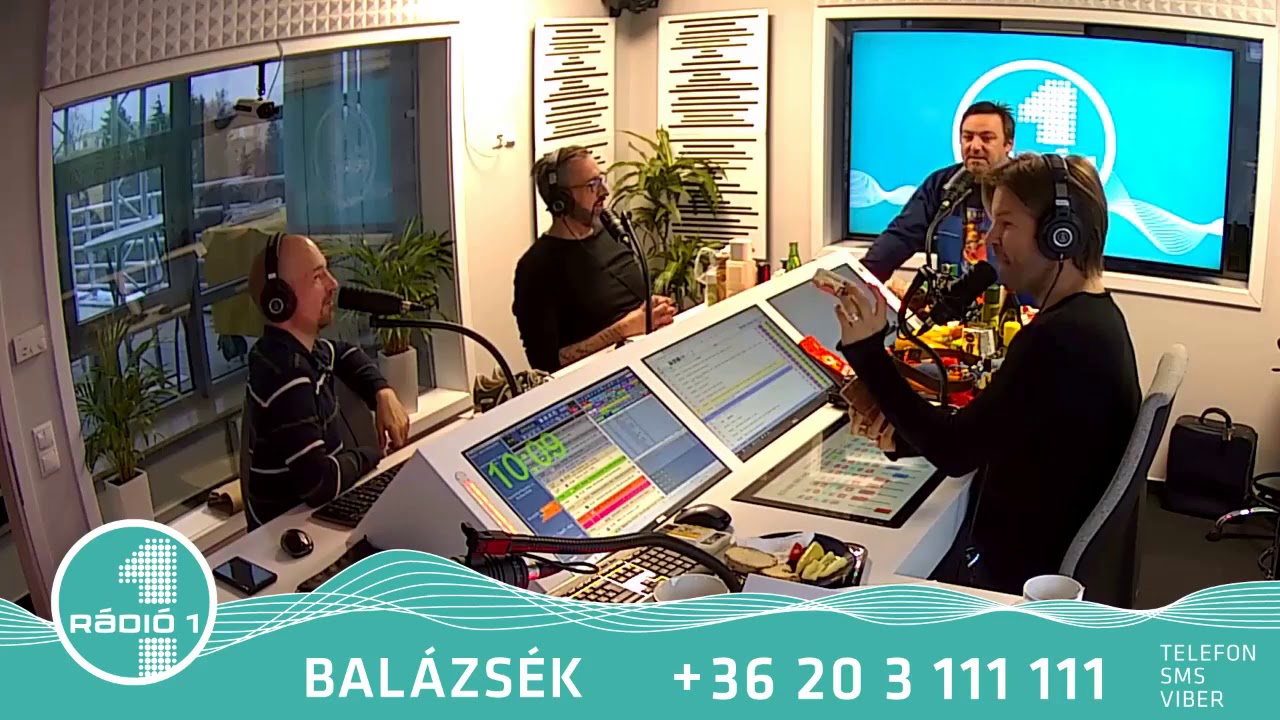 Balázsék vendége Szántó Sándor, aki nyolcvanas évek tárgyait hozta el magával a fiúknak