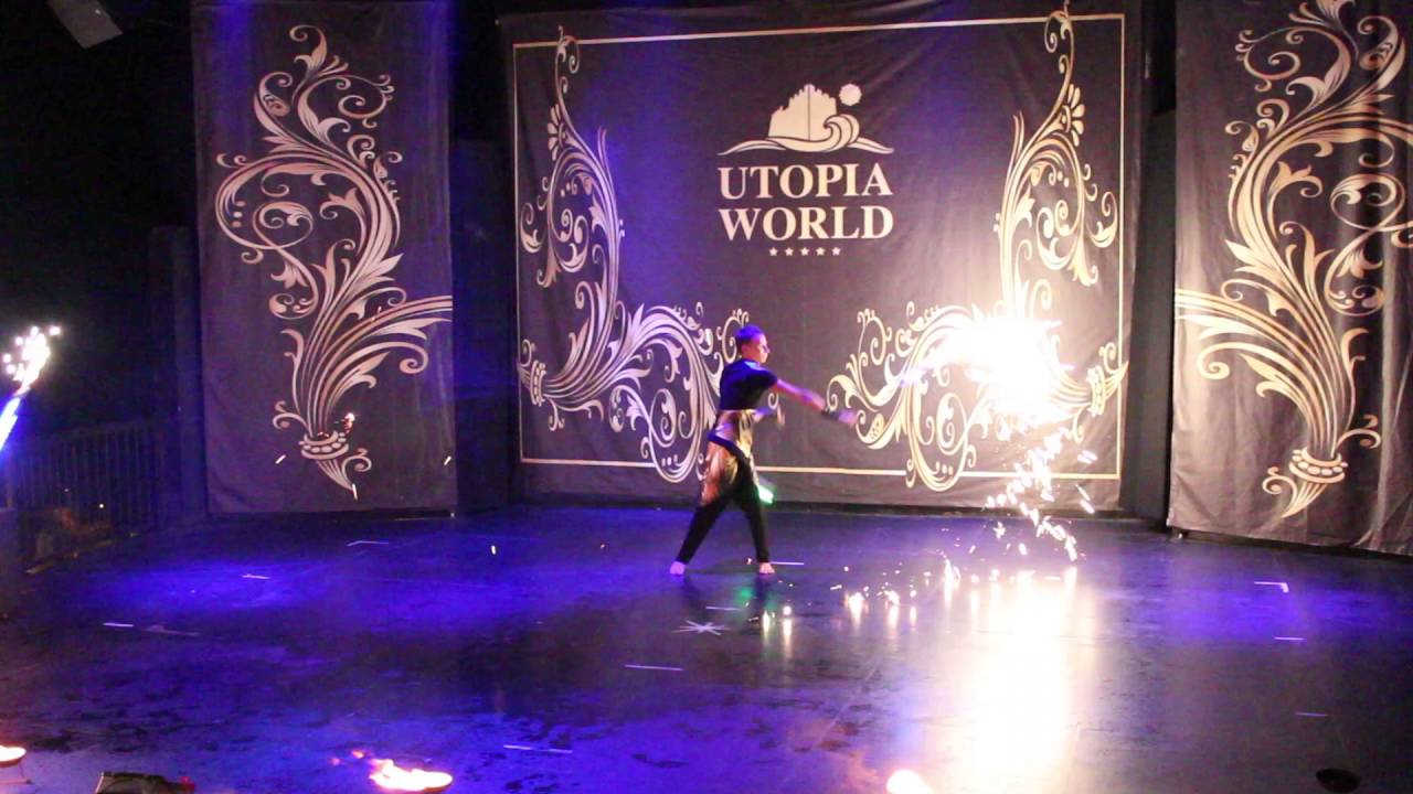 Огненное шоу в отеле Utopia World. Аланья Турция. июль 2015 #2
