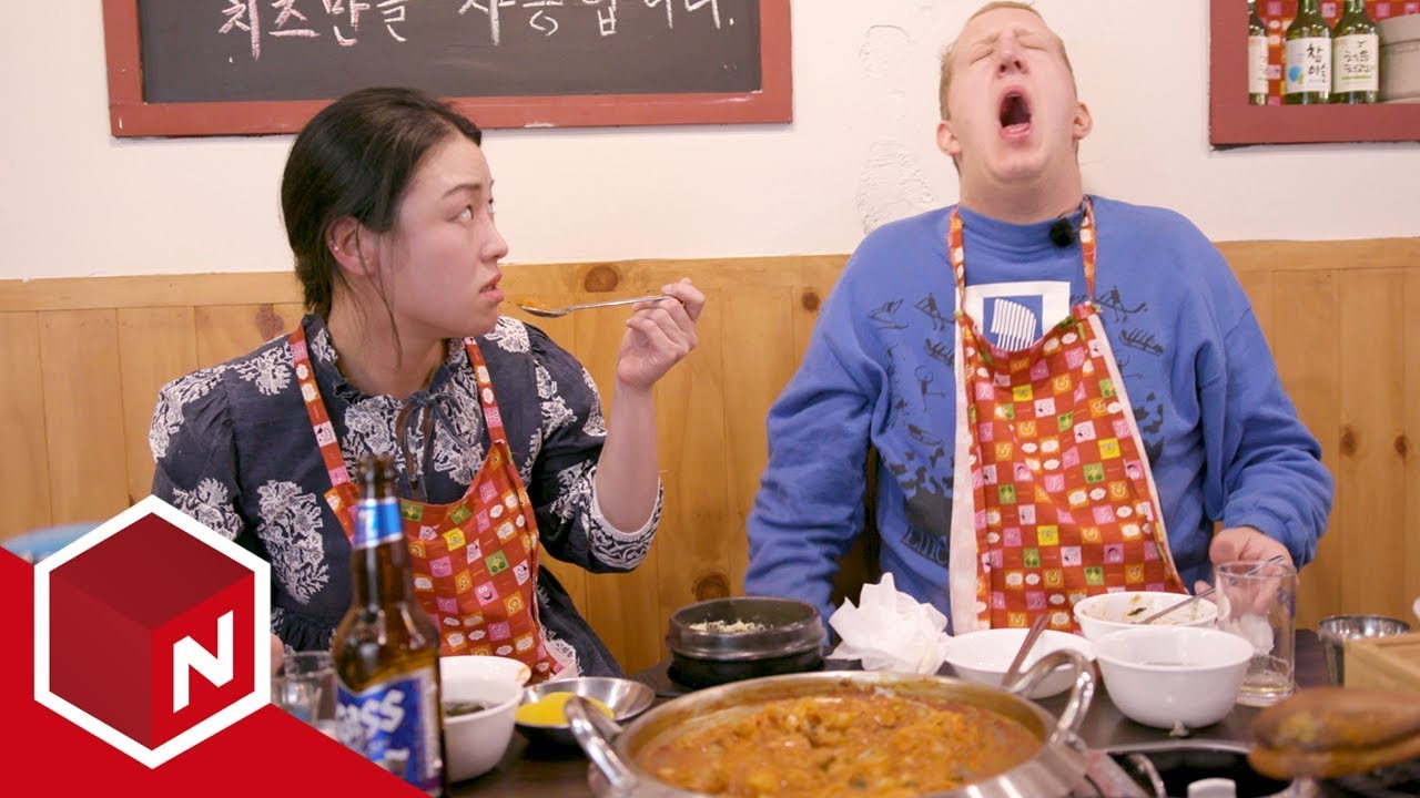 Magnus drar på date og spiser sterk koreansk mat | OL Kveld | discovery+ Norge