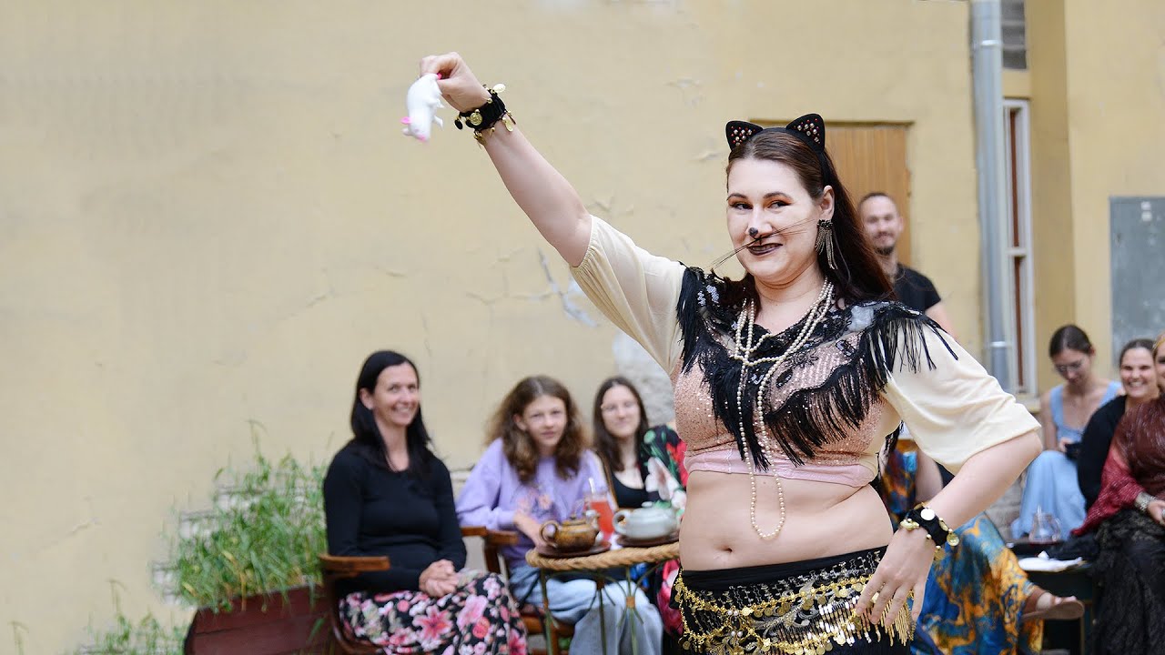 Nalia Noire - bellydance swing „Meowswing“ (4K)