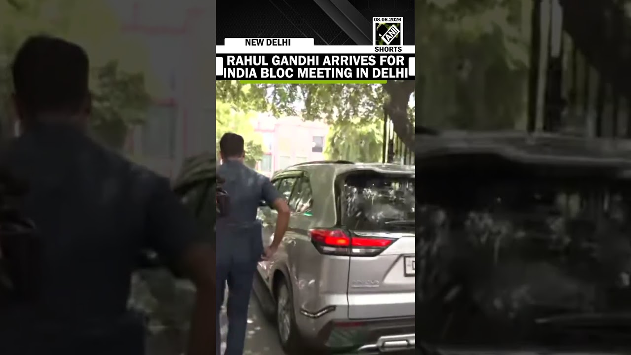 Lok Sabha LoP Rahul Gandhi reaches Delhi&rsquo;s Constitution Club of India to attend INDIA bloc meeting