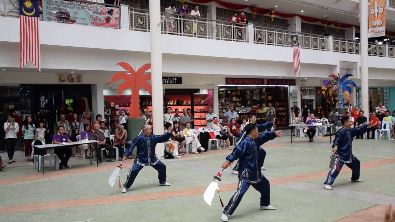 Chen Taijiquan Guan Dao 陈式春秋大刀 - Group event JB Team Guan Dao