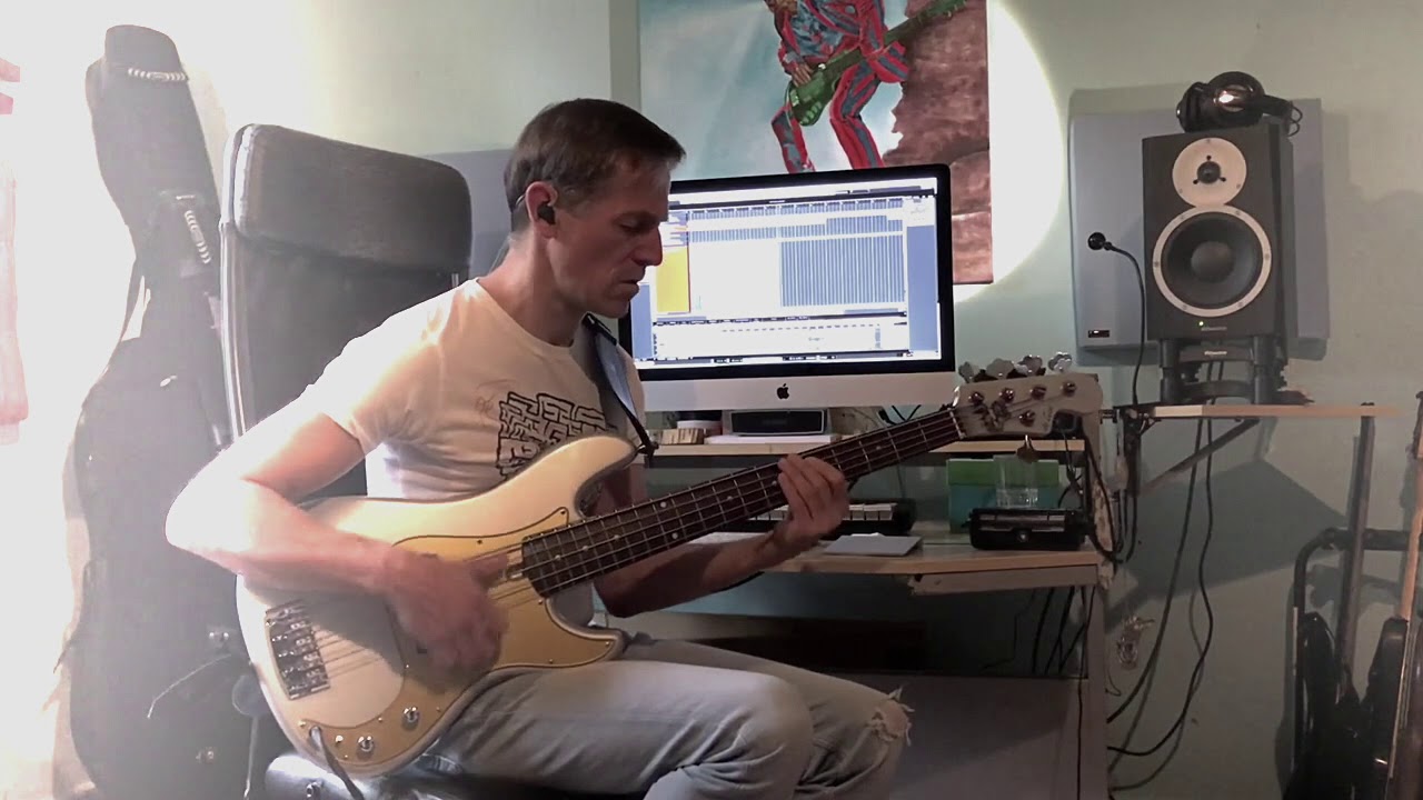 ONE KISS (Dua Lipa) FUNKY BASS COVER by Frowin superfro Ickler