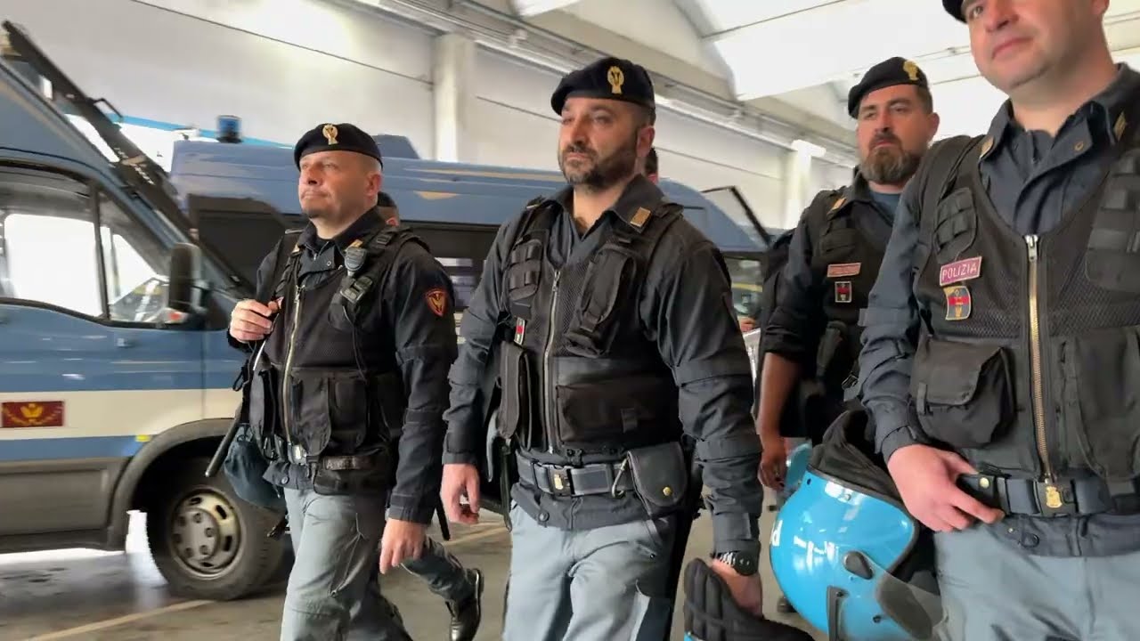 Il video del 172° anniversario della fondazione della Polizia
