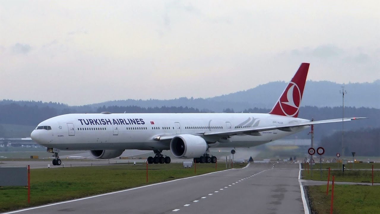 Turkish Airlines Boeing 777 takeoff at Zurich Airport