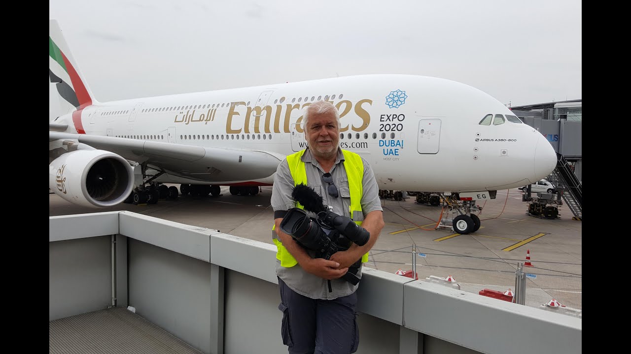 Flughafen Düsseldorf - unterm Rollfeld wurde gebaut, oben rollte der A380 - es ist kaum zu glauben.