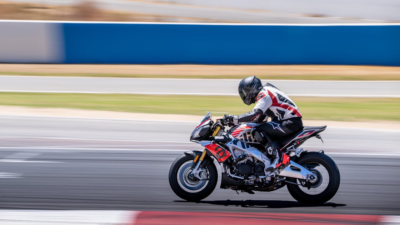 Track Action - 28/11/2020 - 2018 Aprilia Tuono 1100RR