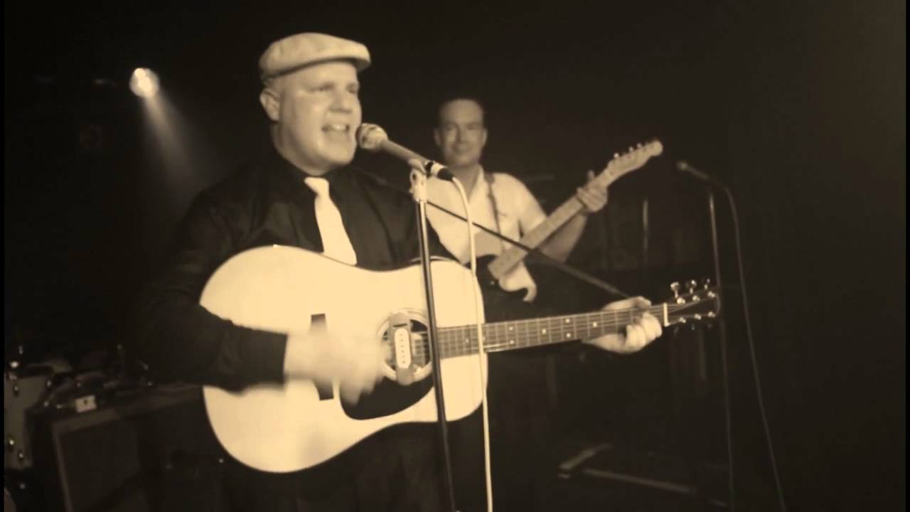 2013_06_22 Ike & The Capers -7- Blue Jeans And A Boy's Shirt