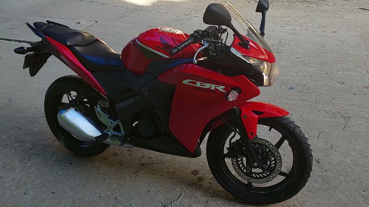 Honda CBR 150R 2015