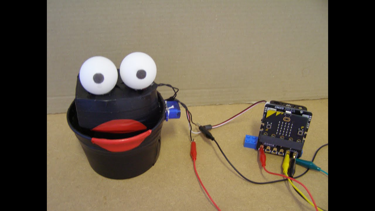 Singing micro:bit robots
