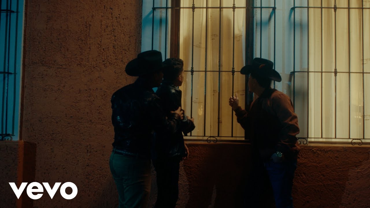 Nuevo Elemento - Tienes (Official Video)