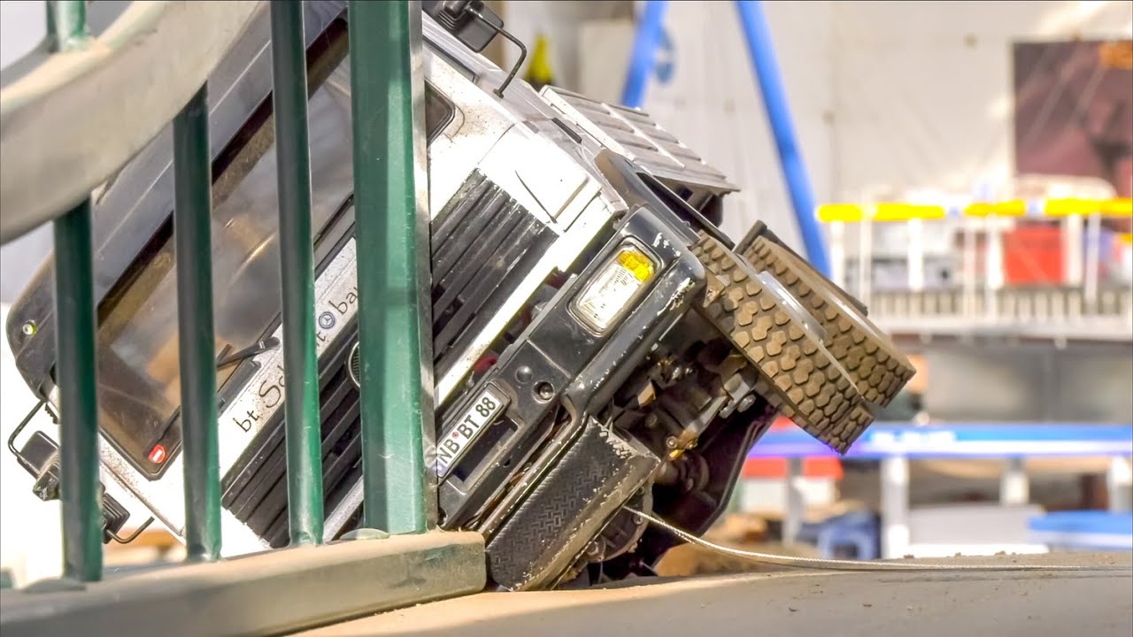 HIGH DETAILED RC TRUCKS IN ACTION, RC TRUCK RESCUE!
