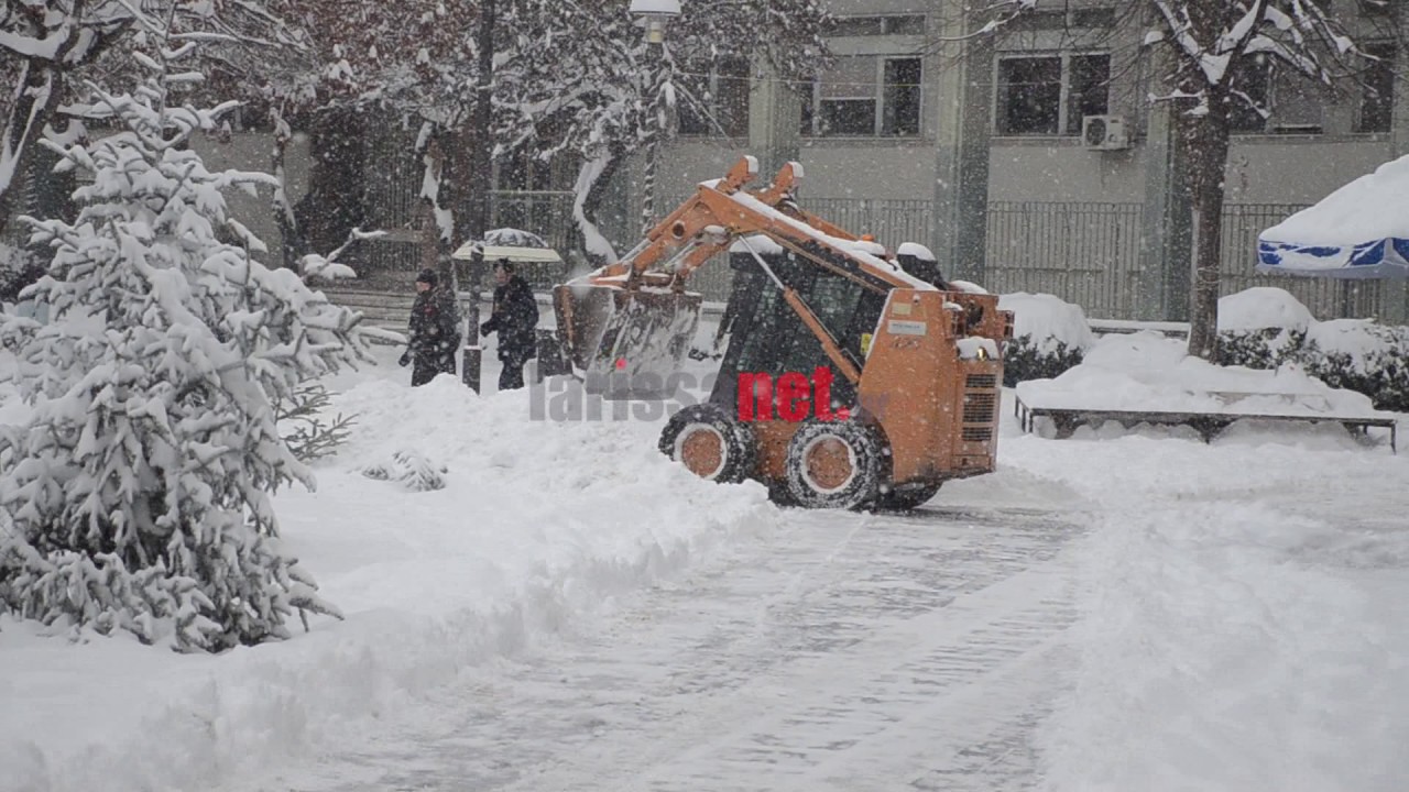 Χιόνι στην πόλη της Λάρισας (11/01/2017)