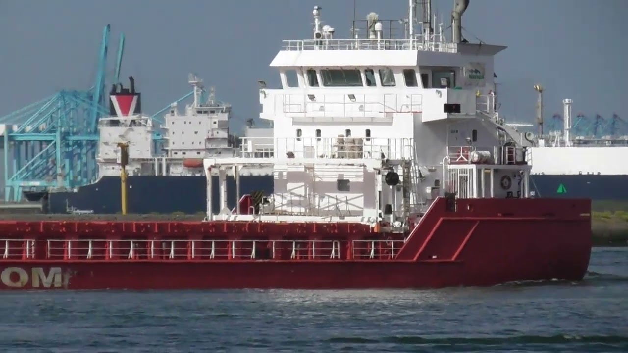 Rotterdam port. July 2025.  ELENA L  95x14m,  VALERIE  90x14m.