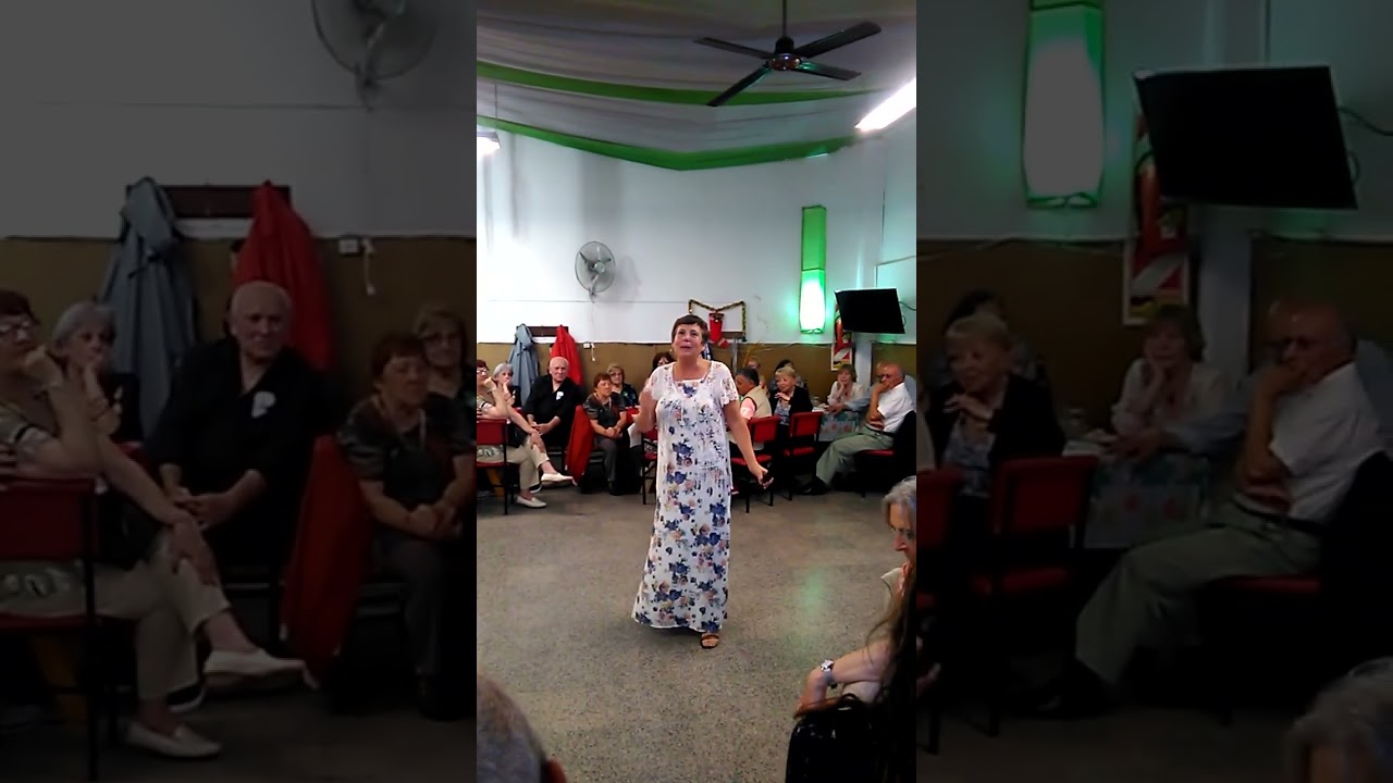 María Ester Mano. dos temas: Sin lágrimas. La noche de mi amor