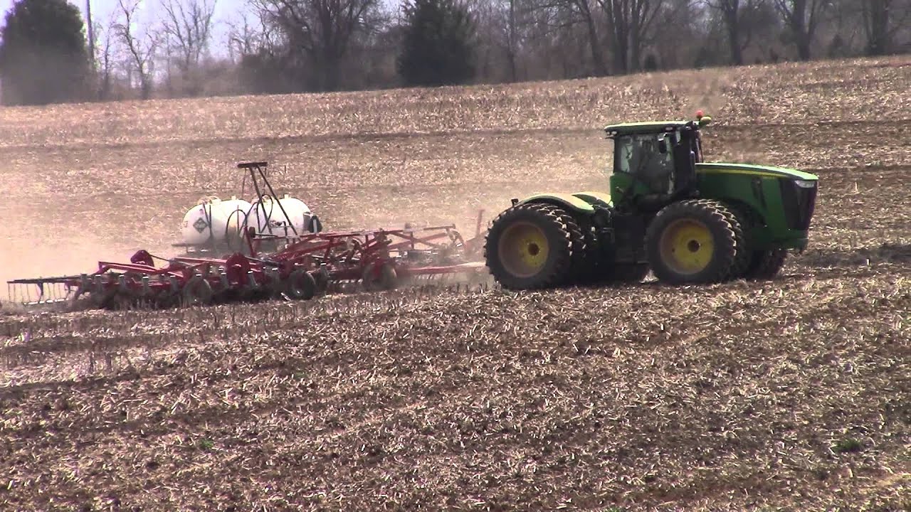 John Deere 9560R with Triple Tires