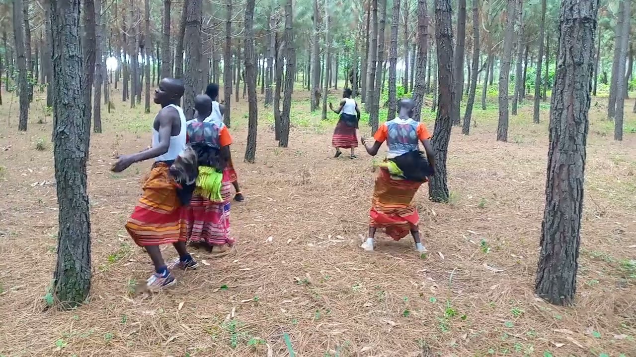 Monnie Kanda Bong Man Cover by Sembwa Future Dancers Nakaseke.