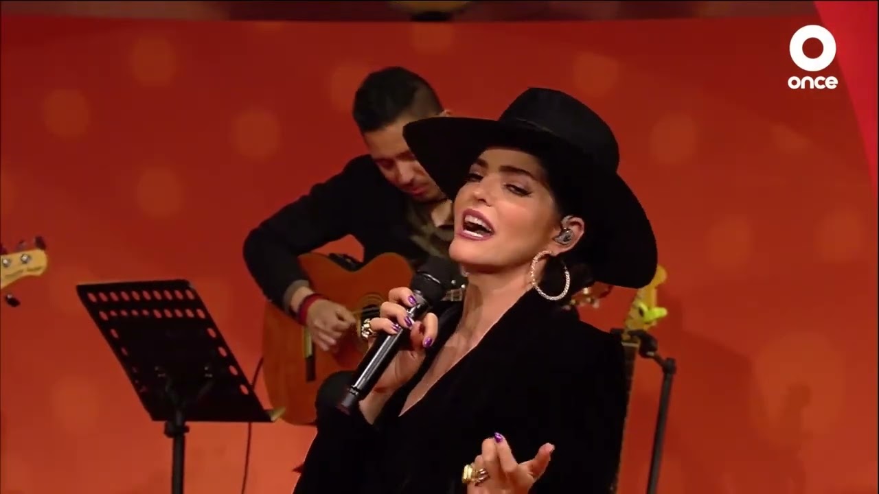 TRES VECES TE ENGAÑÉ. Ana Bárbara y Eugenia León