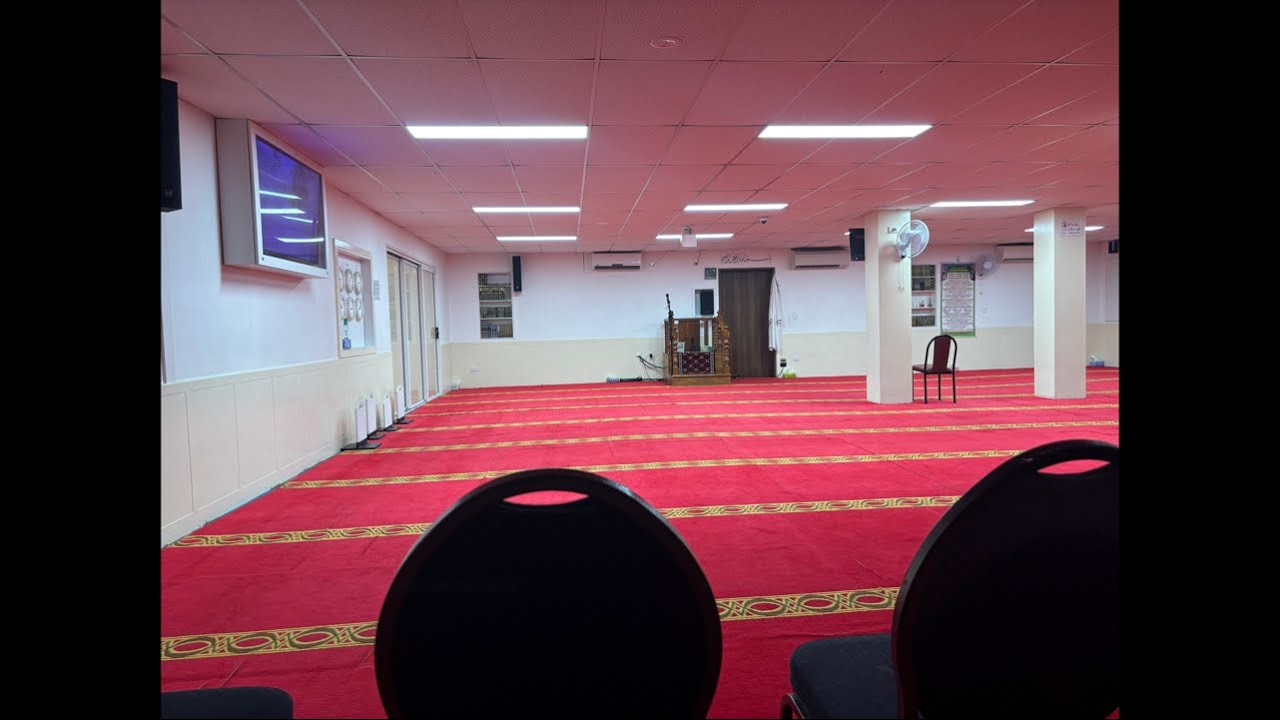 Isha and Taraweh night 1