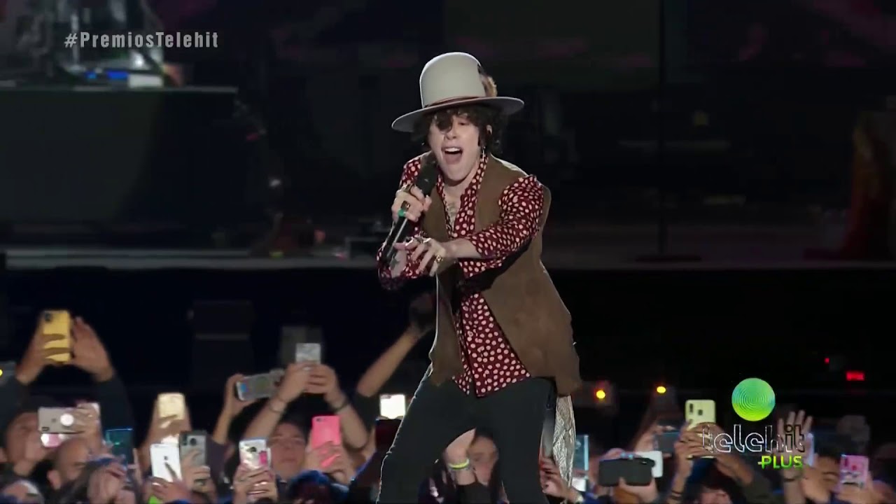 LP Lost On You Premios Telehit 2019