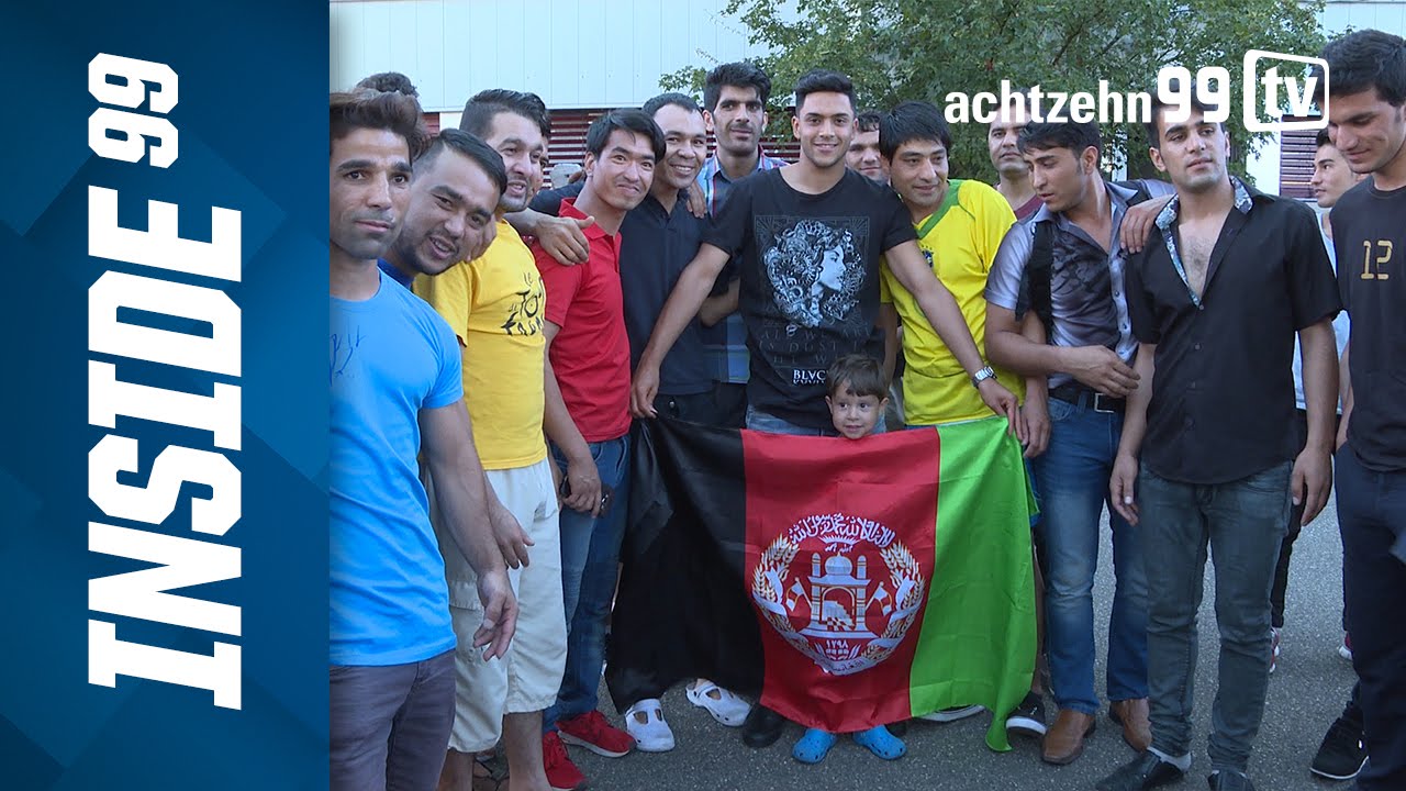 Besonderer Termin für Nadiem Amiri - Zu Besuch in einer Flüchtlingsunterkunft