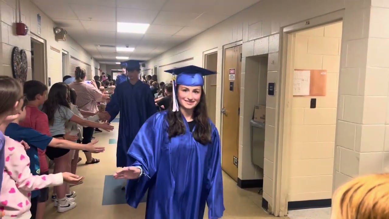 Strafford School - Grad Walk 2024