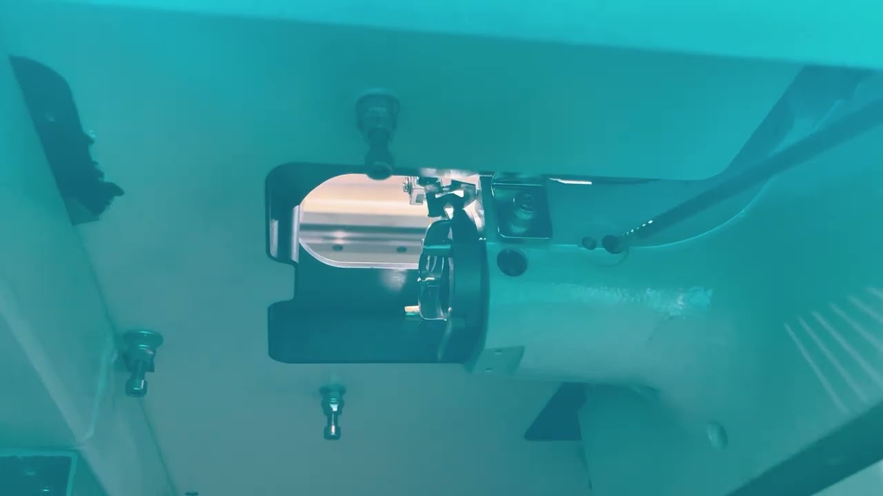 Rotary shuttle adjustment