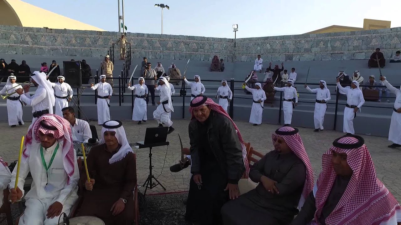 علي حسن الزهراني يستعرض فنون العرضة الجنوبية في ميدان الجنادرية 30
