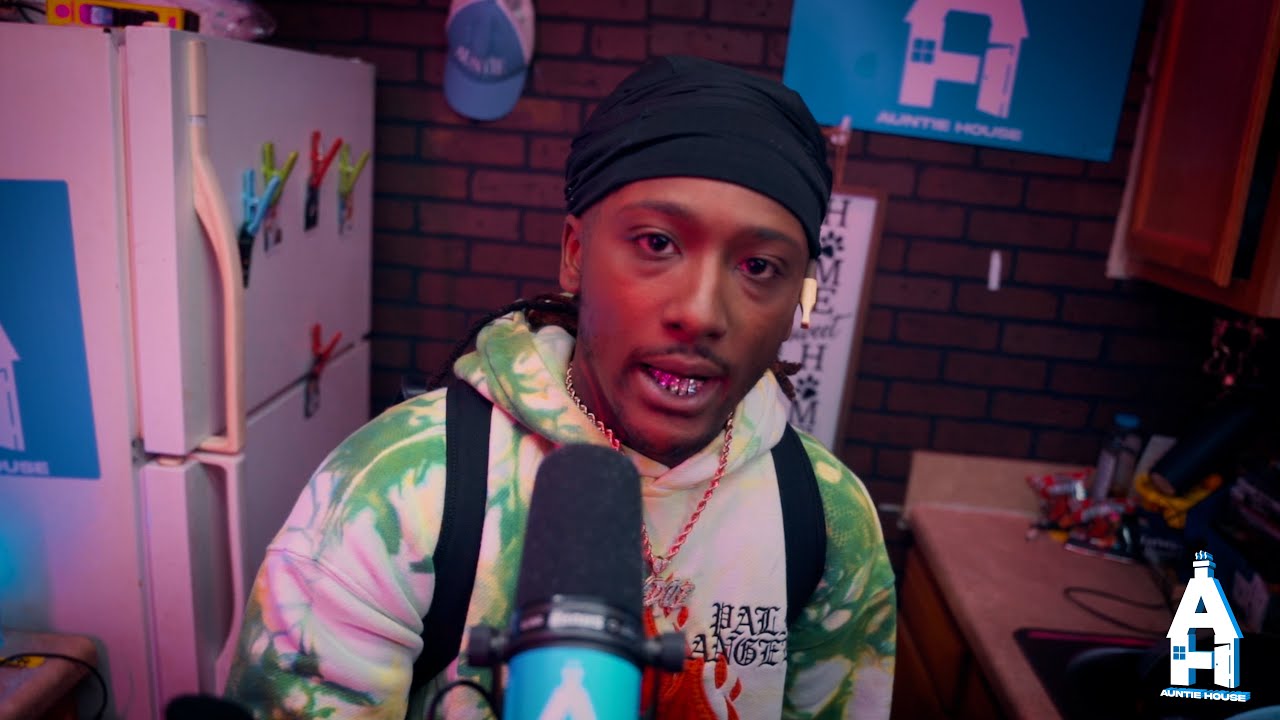 T.O.N JaydoeBaby - Sit Around | Auntie House Performance 🎙️