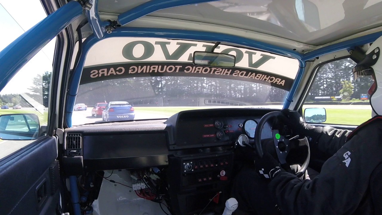 Ulf Granberg @Terretonga (Invercallgill) in Mark Petch #44 Volvo 240 Turbo Group-A, Heat 2.