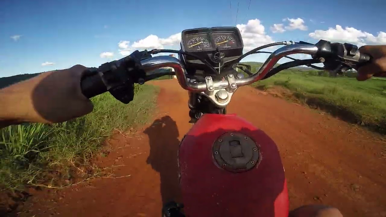 Testando a nova moto 