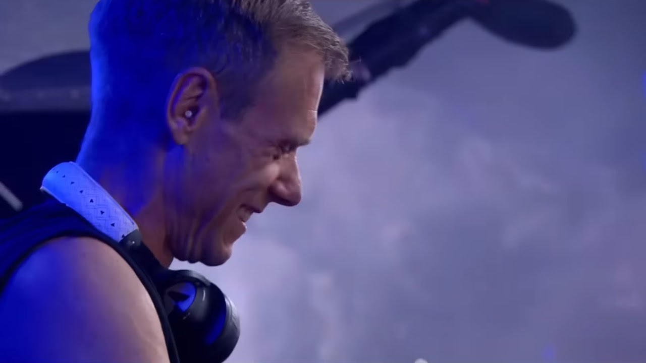 Armin van Buuren & Alle Farben - Lost In Time ID (LIVE At Tomorrowland 2025)