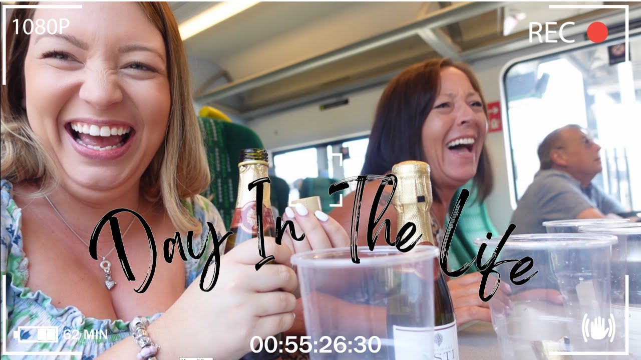 MAMMA MIA HERE WE GO AGAIN! trip to the theatre, Asda food haul & making pizza wheels  #dayinthelife