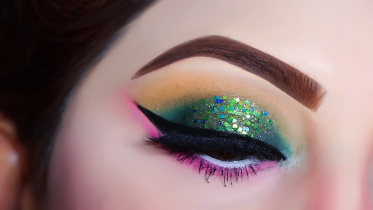 How to do an Eye Makeup | Green Chunky Glitter Eye Makeup