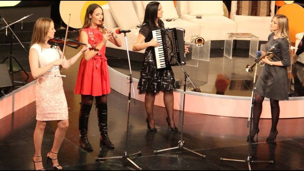 Rumenka kolo UZIVO - Jelena Urosevic, Neda Nikolic, Sandra Milosevic i Danijela Veselinovic