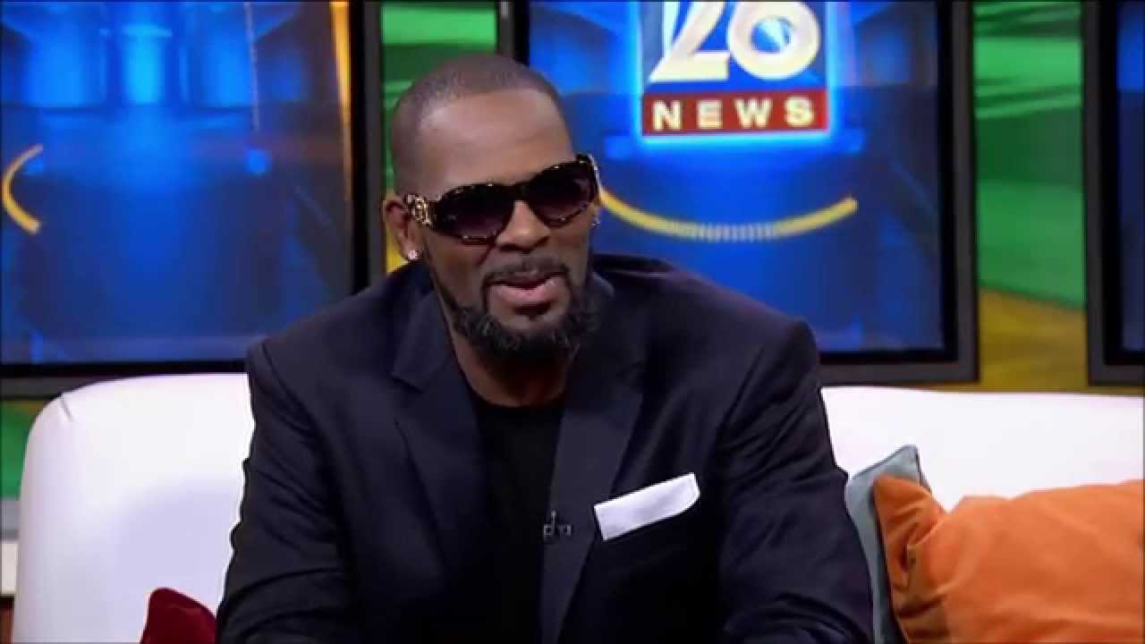 Singer-songwriter R. Kelly admits 