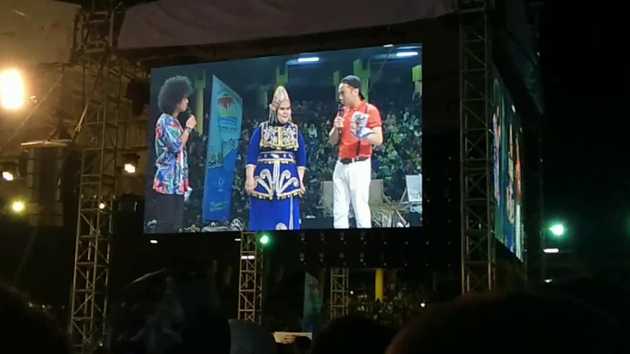 Zero datang d padang pekan Semporna tengok apa Dorang buat ( malam Regatta lepa Semporna Sabah)