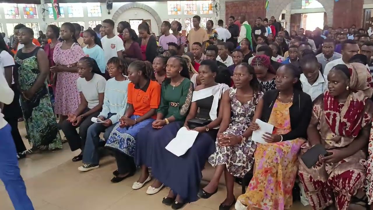 TWENDENI MEZANI PAKE||KUCC CHOIR|| DAVID OMWENGA 