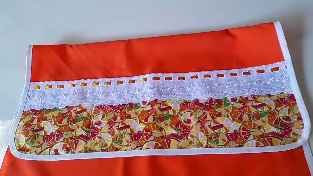 Fiz um lindo jogo de passadeira de tecido ❤ esse é pra minha cozinha ❤
